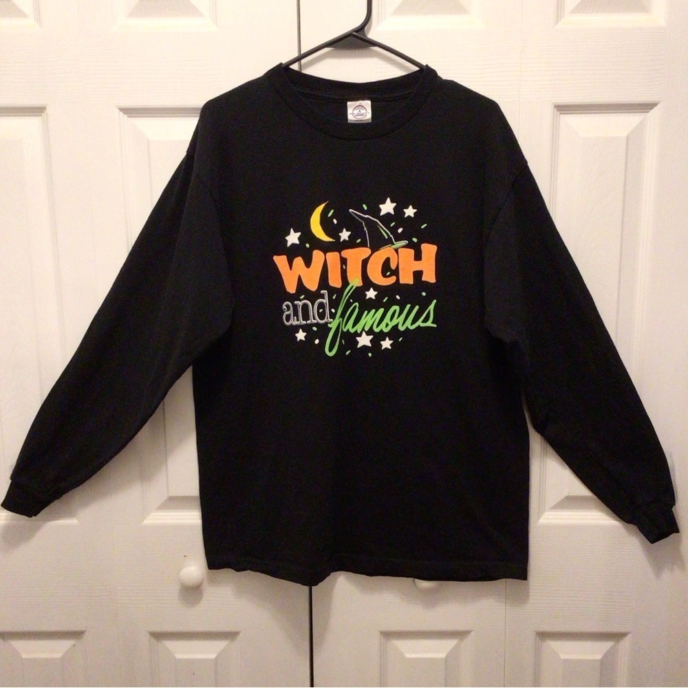 Womens Black Halloween Graphic Print “Witch And Famous” Long Sleeve Tee Size L